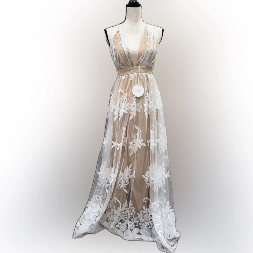 Promenade Maxi dress, size SMALL, by Luxxel. NEW WITH TAGS! - Picture 3 of 8